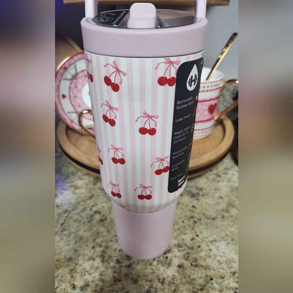 NWT HydroJug "SWEET CHERRY" 20oz Sport